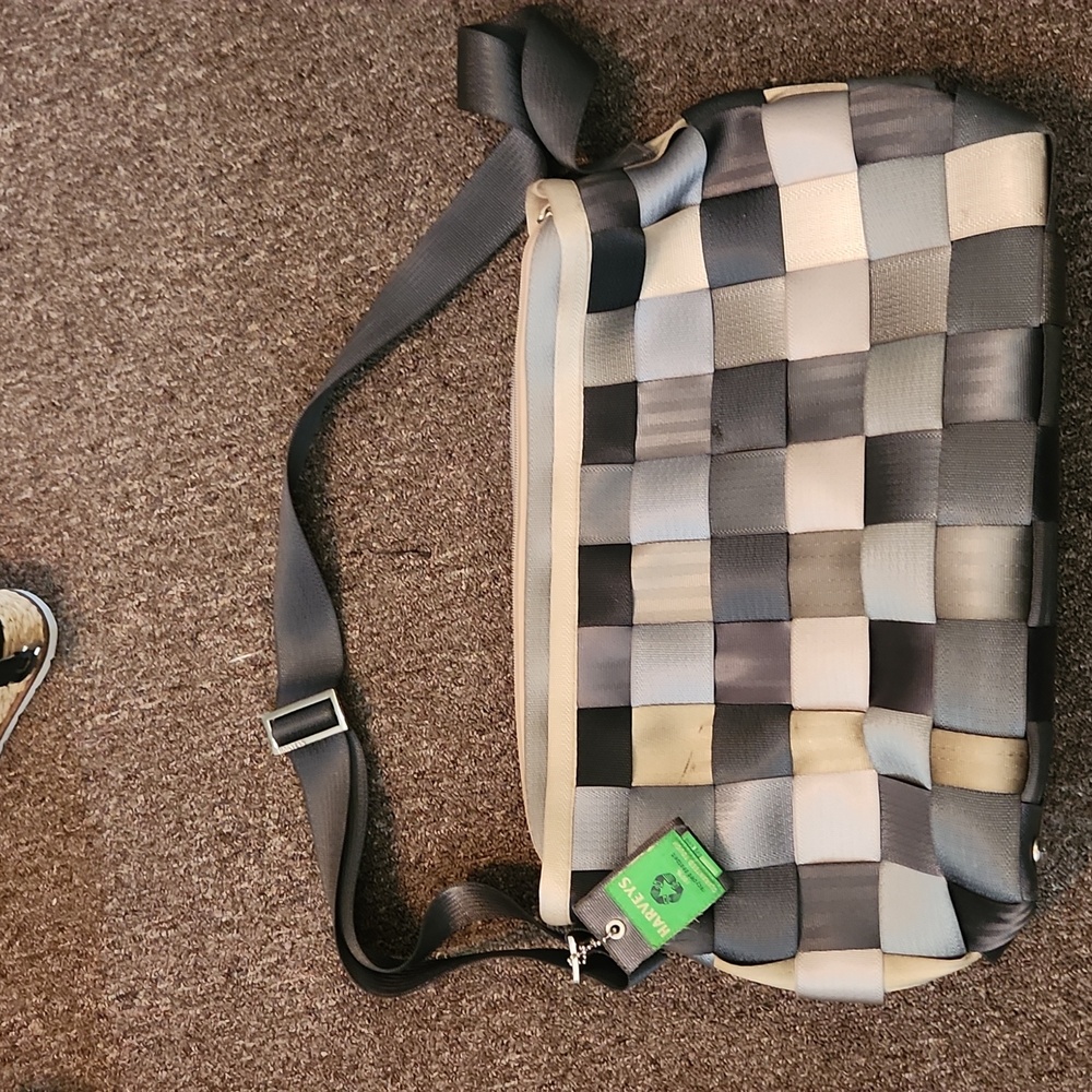 Harvey's Seatbelt bag 14x11